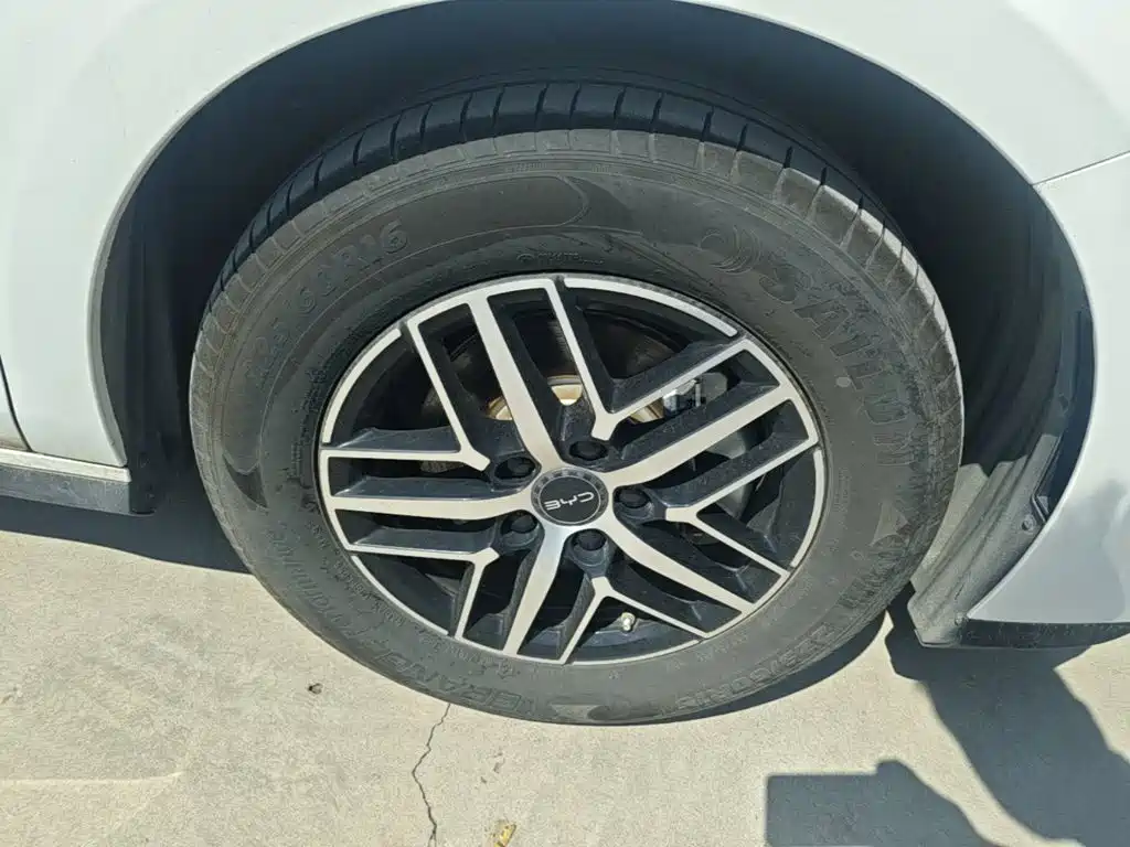 BYD Seal 05 DM-i — миниатюра 12