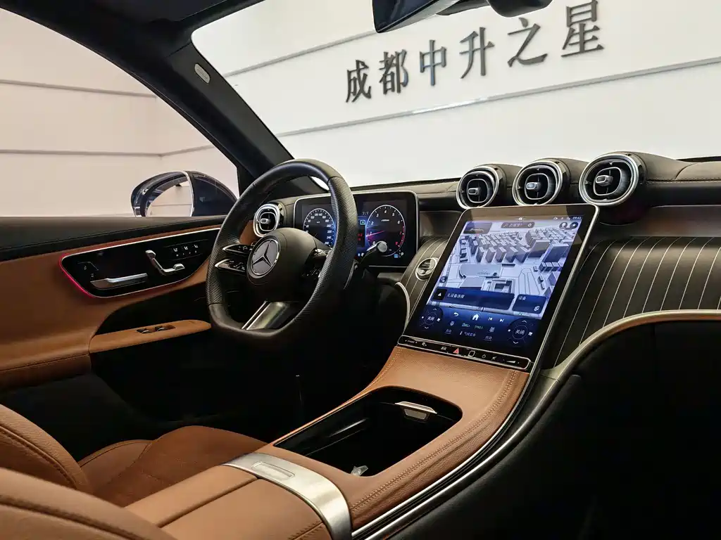 Mercedes-Benz GLC 2024 GLC 300 L 4MATIC 5 мест