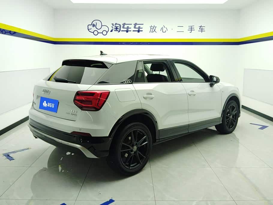 Audi Q2L 1.4 л 2021 г. Белый, пробег 49900 км