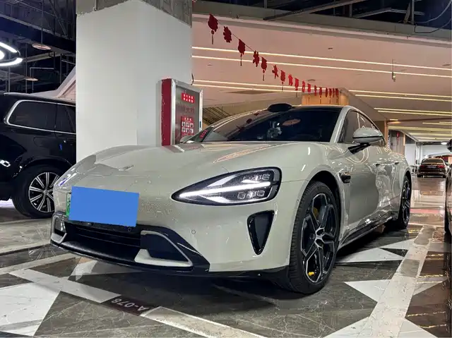 XIAOMI CAR XIAOMI SU7 2025