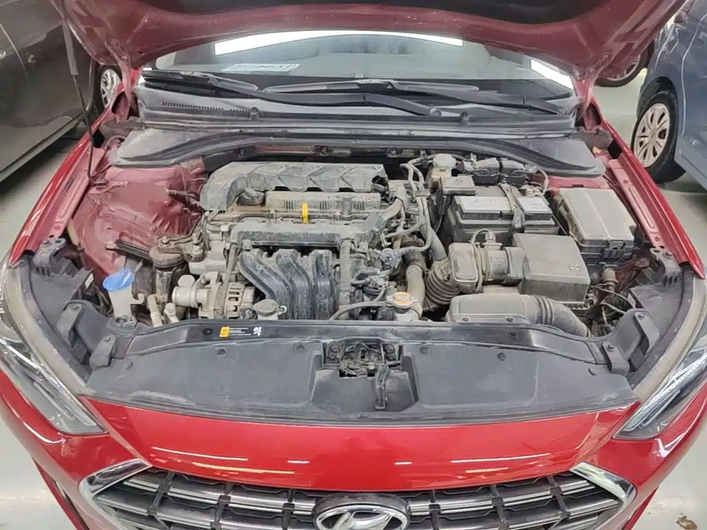 Hyundai Elantra — миниатюра 20