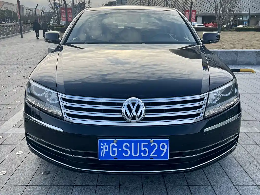 VOLKSWAGEN PHAETON