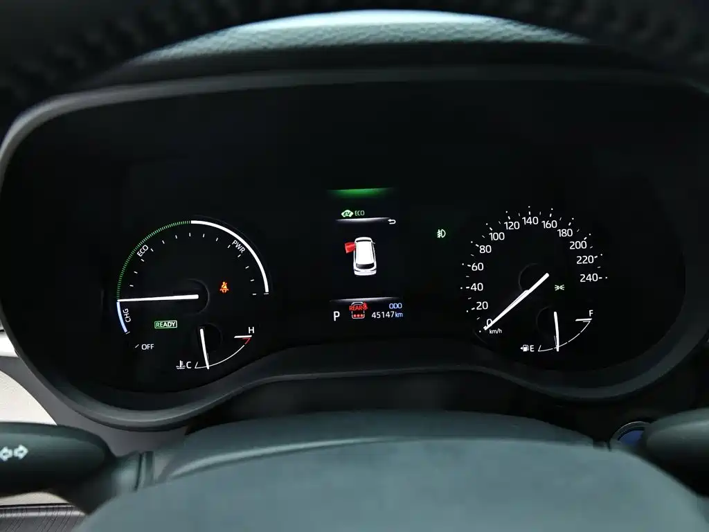 Toyota Granvia — миниатюра 12
