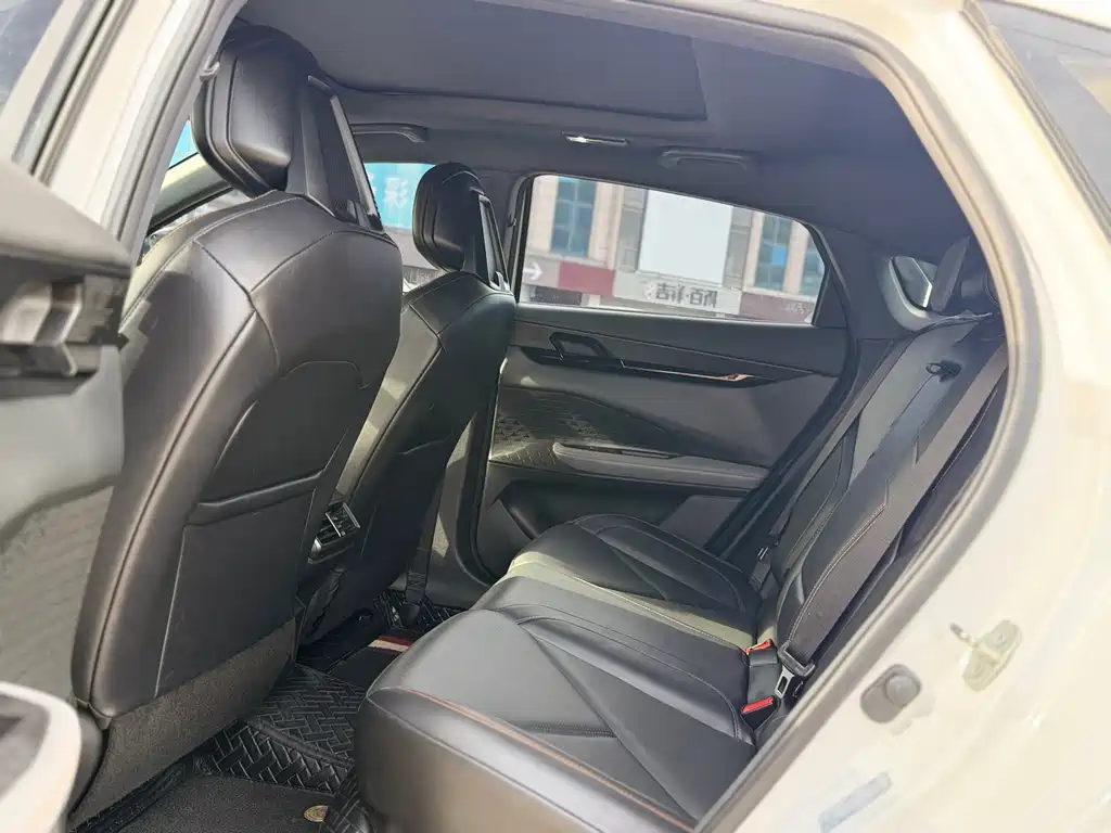 Changan UNI-V 2022 1.5T Luxury