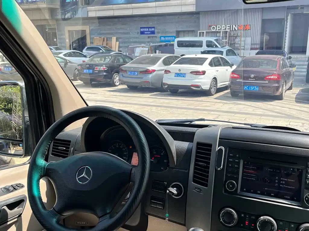 Mercedes-Benz Sprinter — миниатюра 5