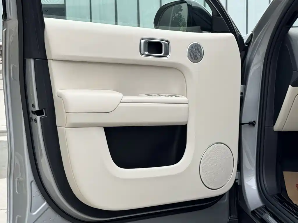 Li Auto Li L8 — миниатюра 5