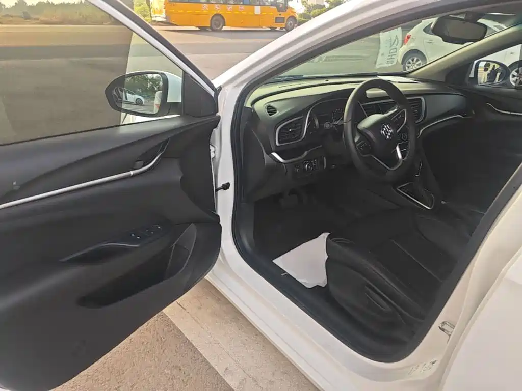 Buick Excelle — миниатюра 16