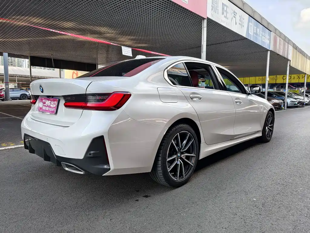 BMW 3 Series — миниатюра 8