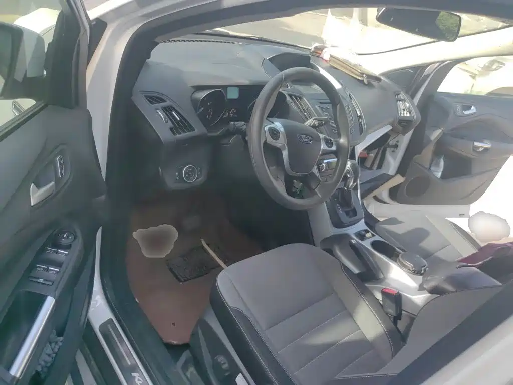 Ford Kuga — миниатюра 12