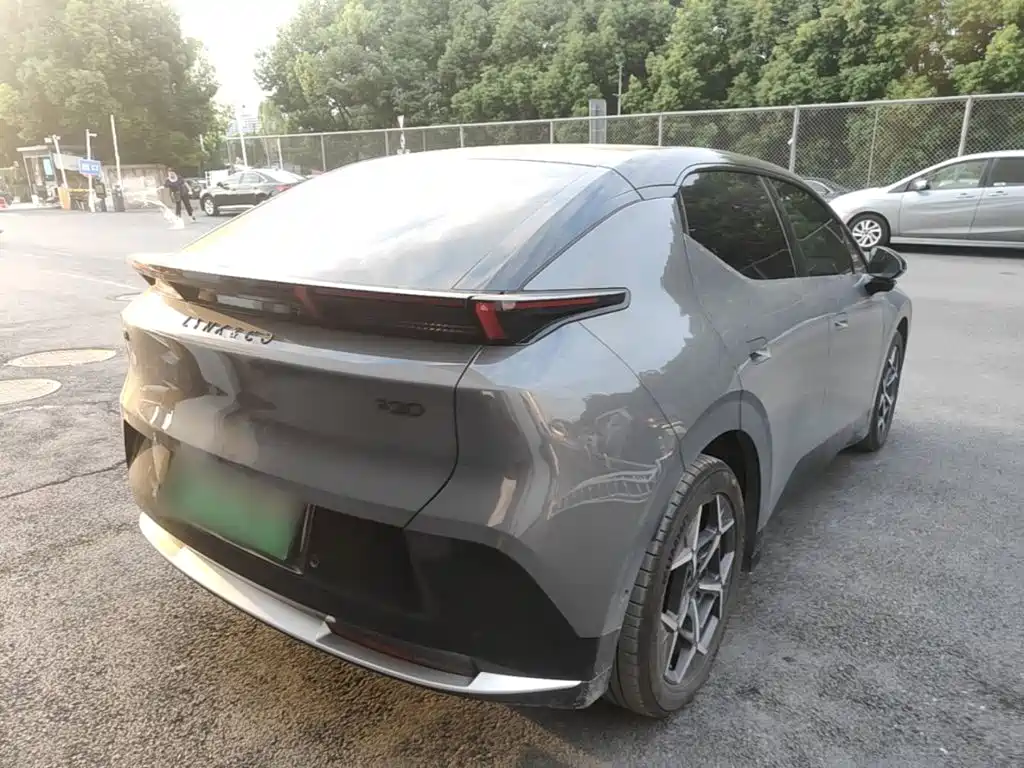 Lynk & Co Z20 — миниатюра 7