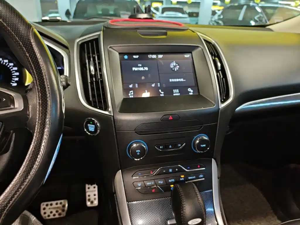 Ford Edge — миниатюра 18