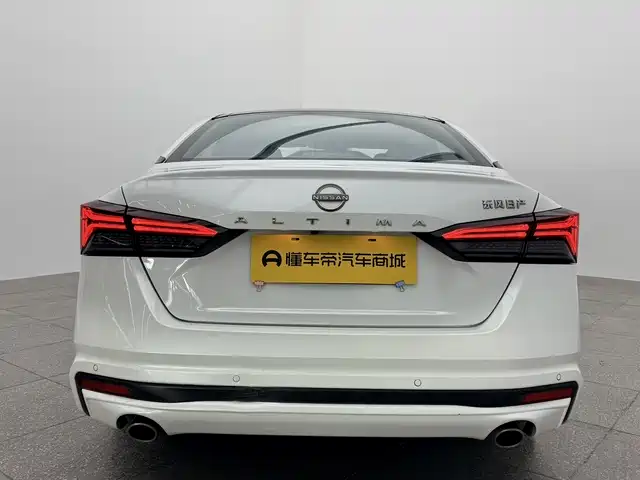NISSAN TEANA