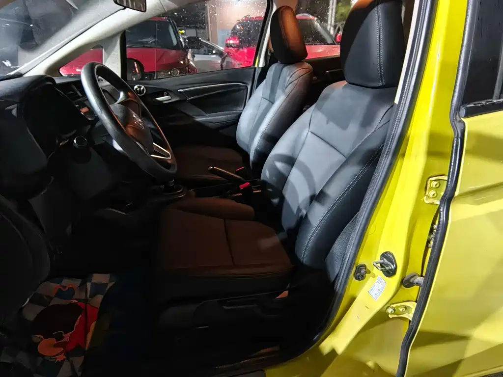 Honda Fit — миниатюра 4