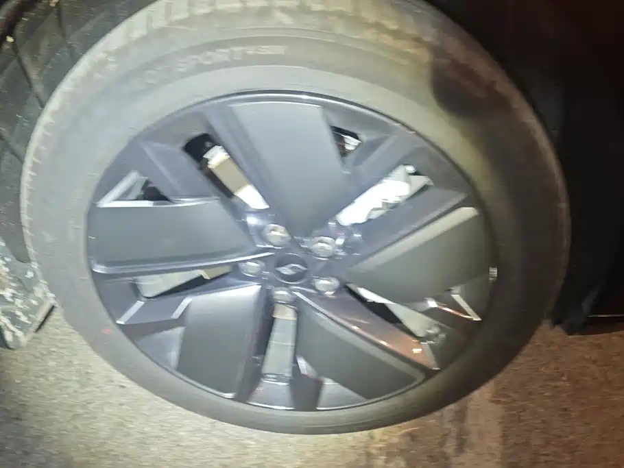 Li Auto Li L9 — миниатюра 6