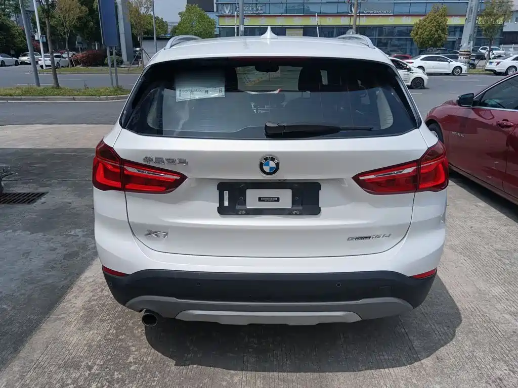 BMW X1 — миниатюра 4