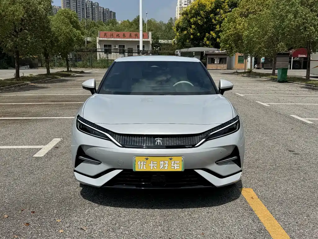 BYD L EV — миниатюра 3