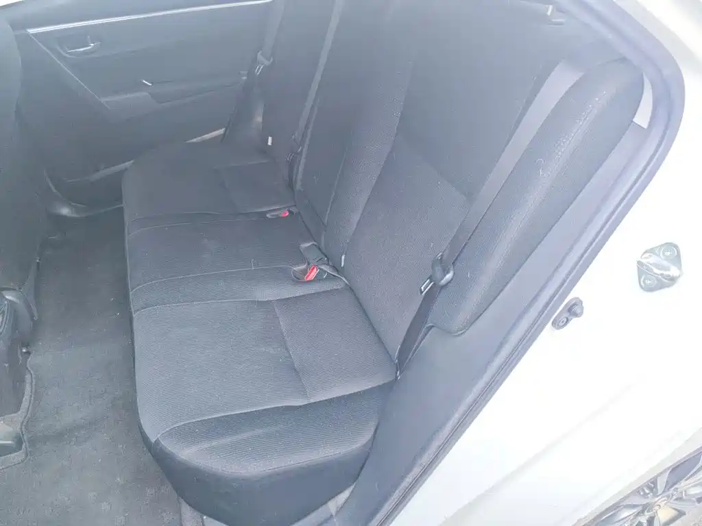 Toyota Corolla — миниатюра 13
