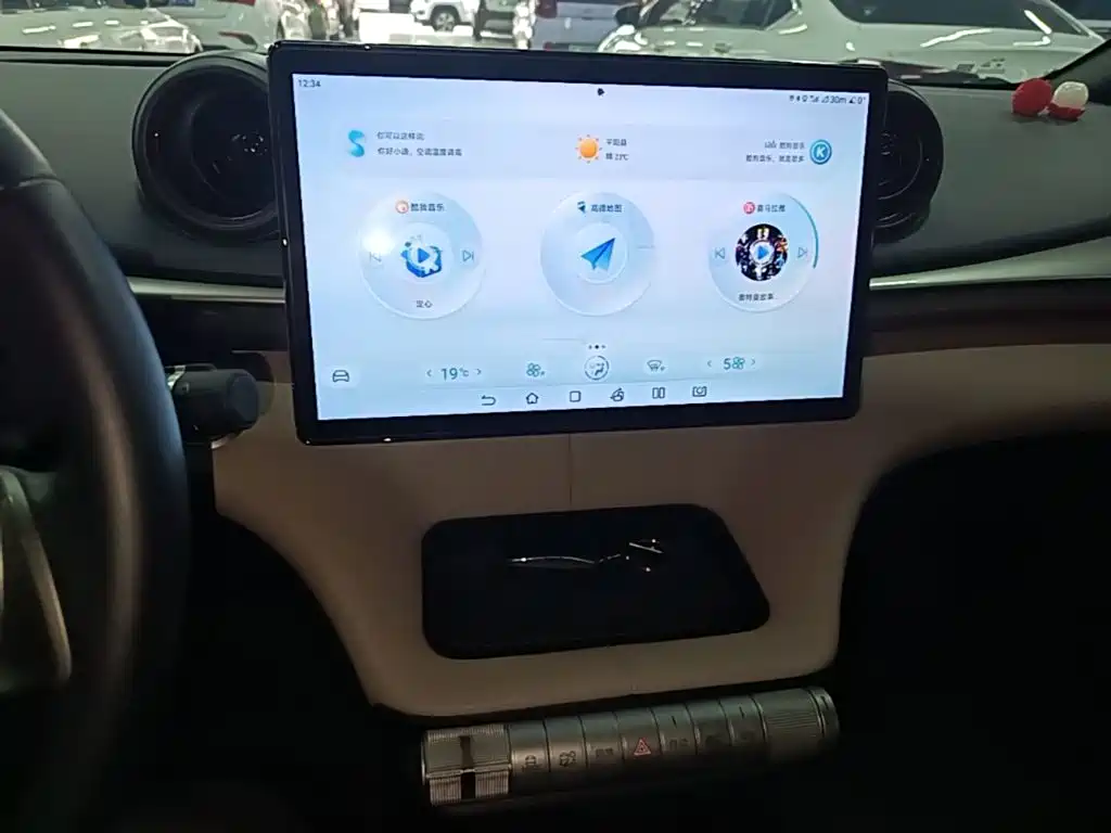 BYD Dolphin — миниатюра 13