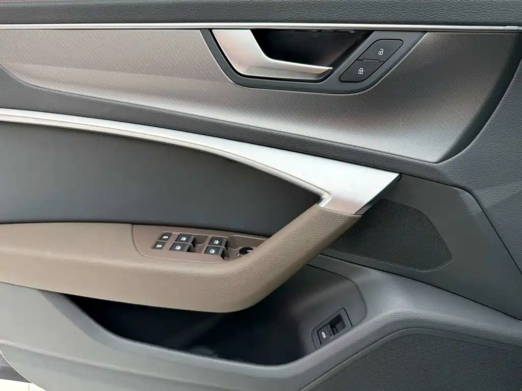 Audi A7L — миниатюра 16