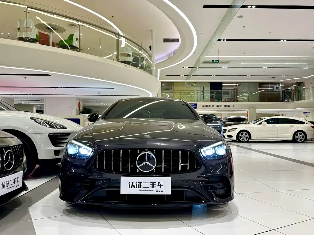 MERCEDES-BENZ E CLASS AMG