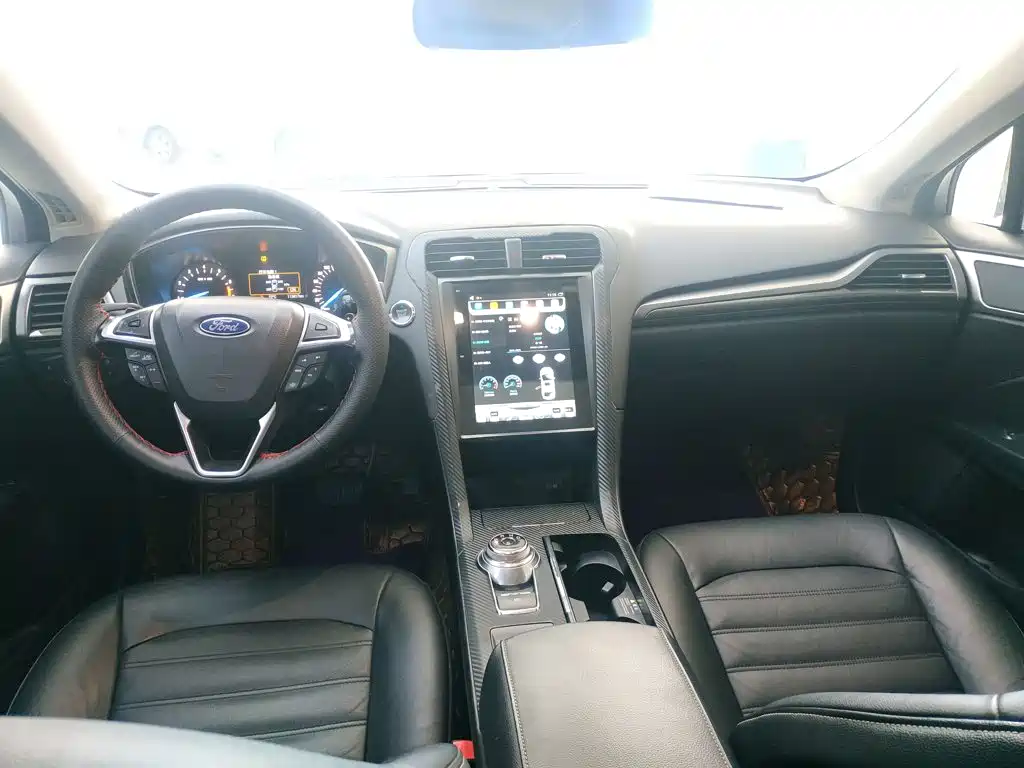 Ford Mondeo — миниатюра 10