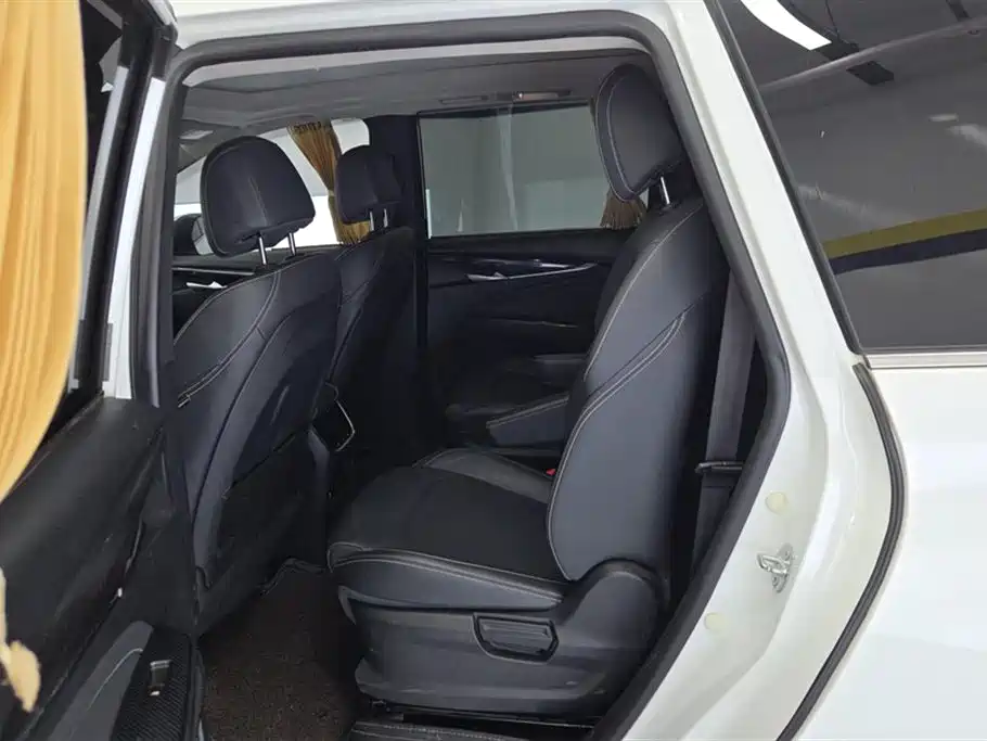 SAIC MAXUS CHASE G50