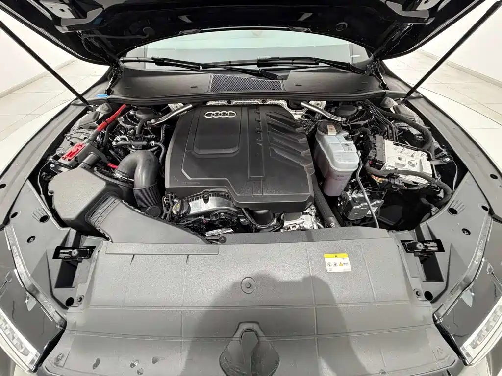 Audi A7L — миниатюра 12