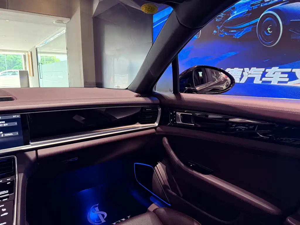 Porsche Panamera — миниатюра 11
