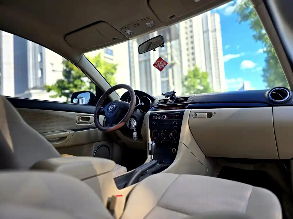 Mazda 3 (Import) — миниатюра 9