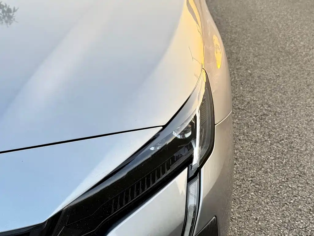 Peugeot 408 — миниатюра 11