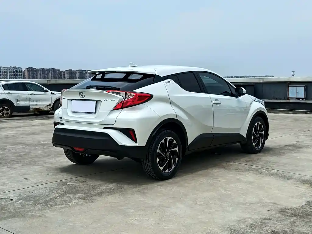 Toyota Izoa 2018 2.0L V