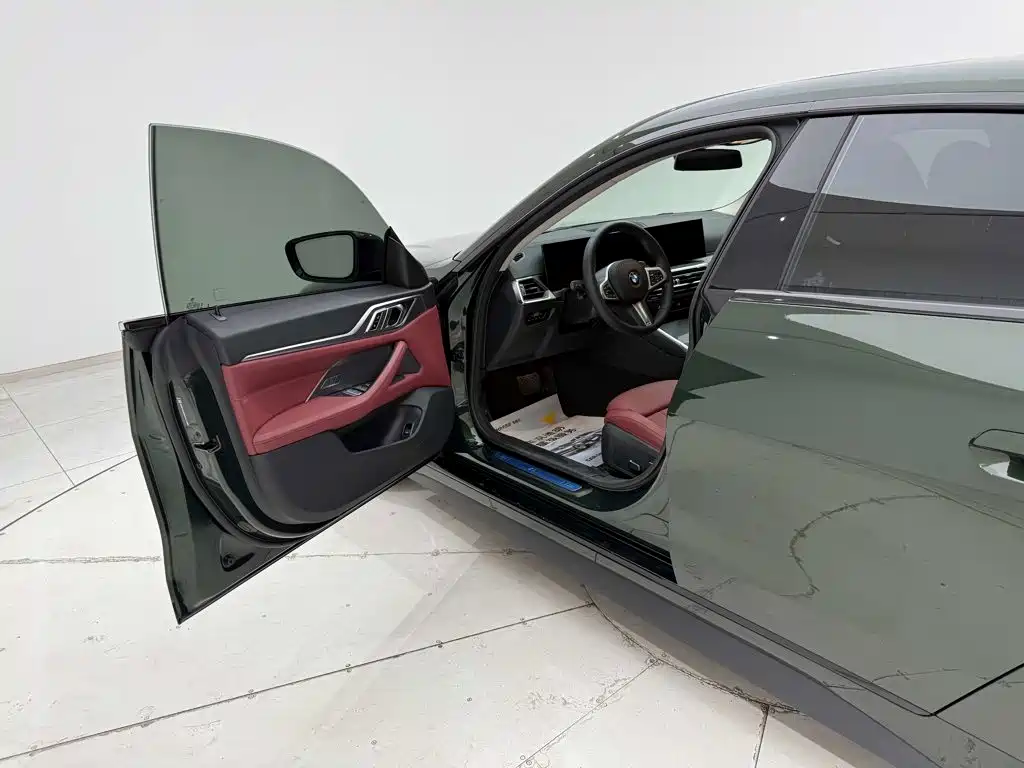 BMW 4 Series — миниатюра 27