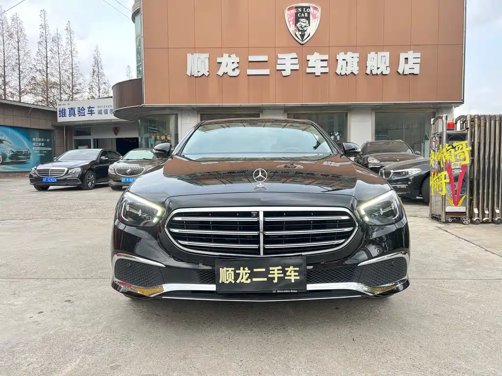 MERCEDES-BENZ E CLASS