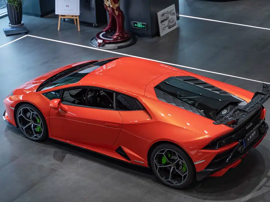 LAMBORGHINI HURACÁN