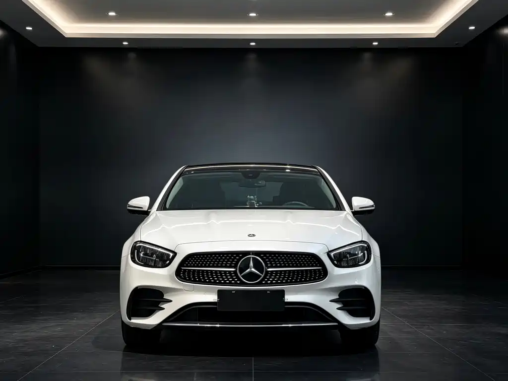 Mercedes-Benz E-Class — миниатюра 2