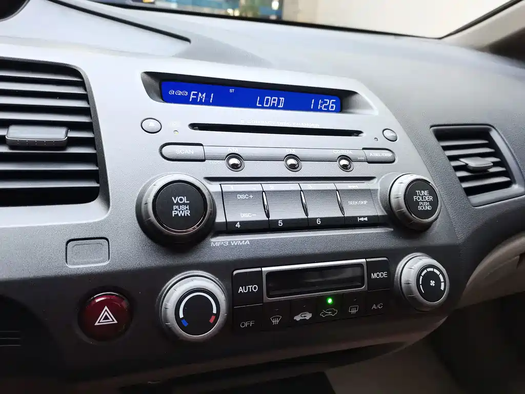 Honda Civic — миниатюра 13