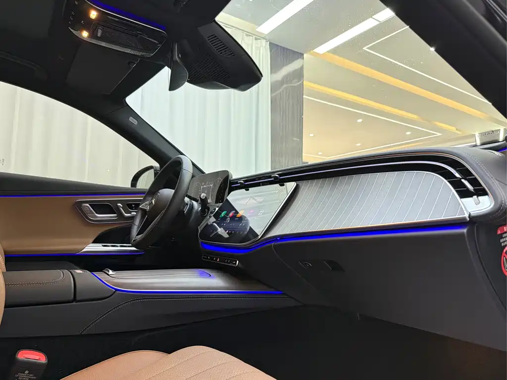 Mercedes-Benz E-Class E 2025 E 300 L Fashion