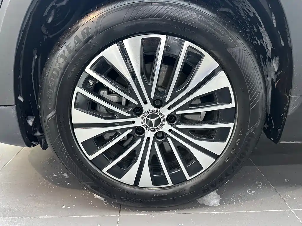 Mercedes-Benz EQB — миниатюра 15