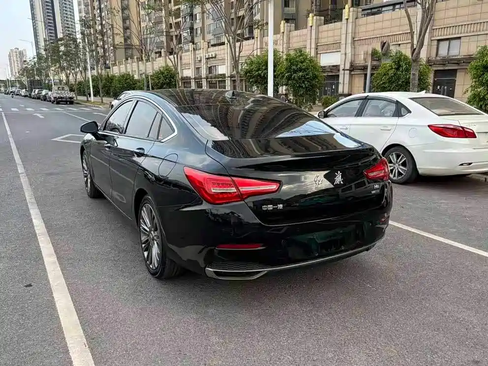 Hongqi Hongqi H5 — миниатюра 4