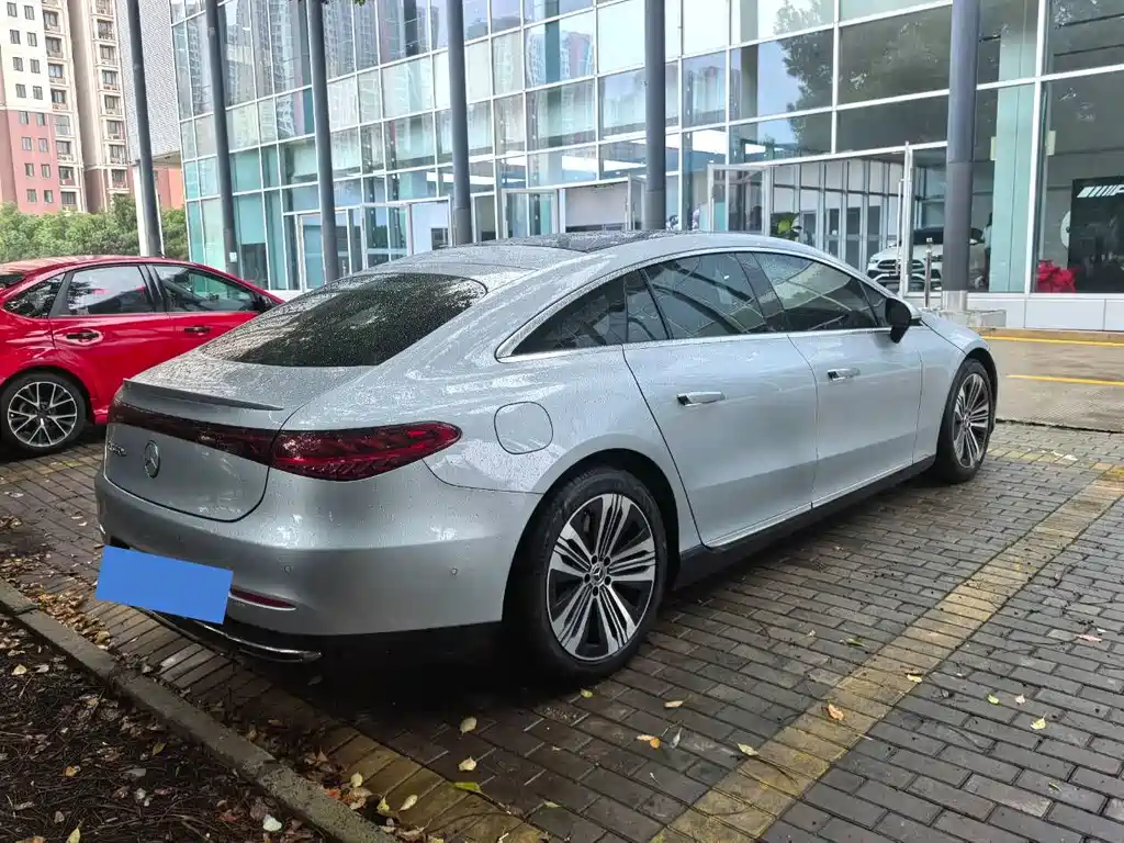 Mercedes-Benz EQS — миниатюра 12