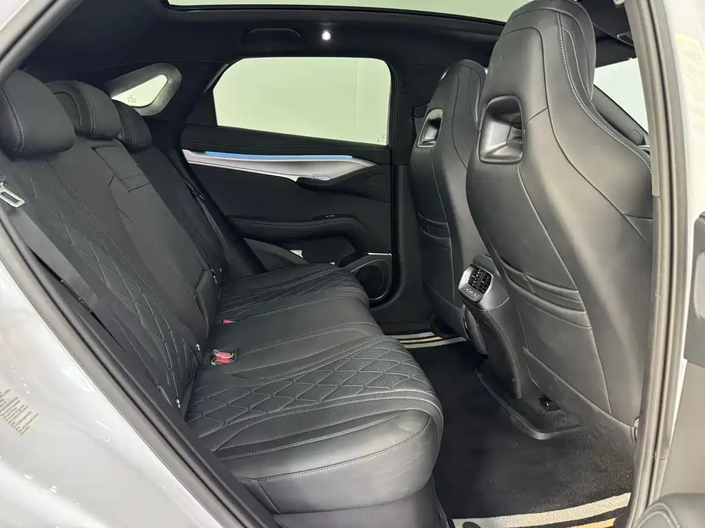 BYD Sealion 07 EV — миниатюра 12