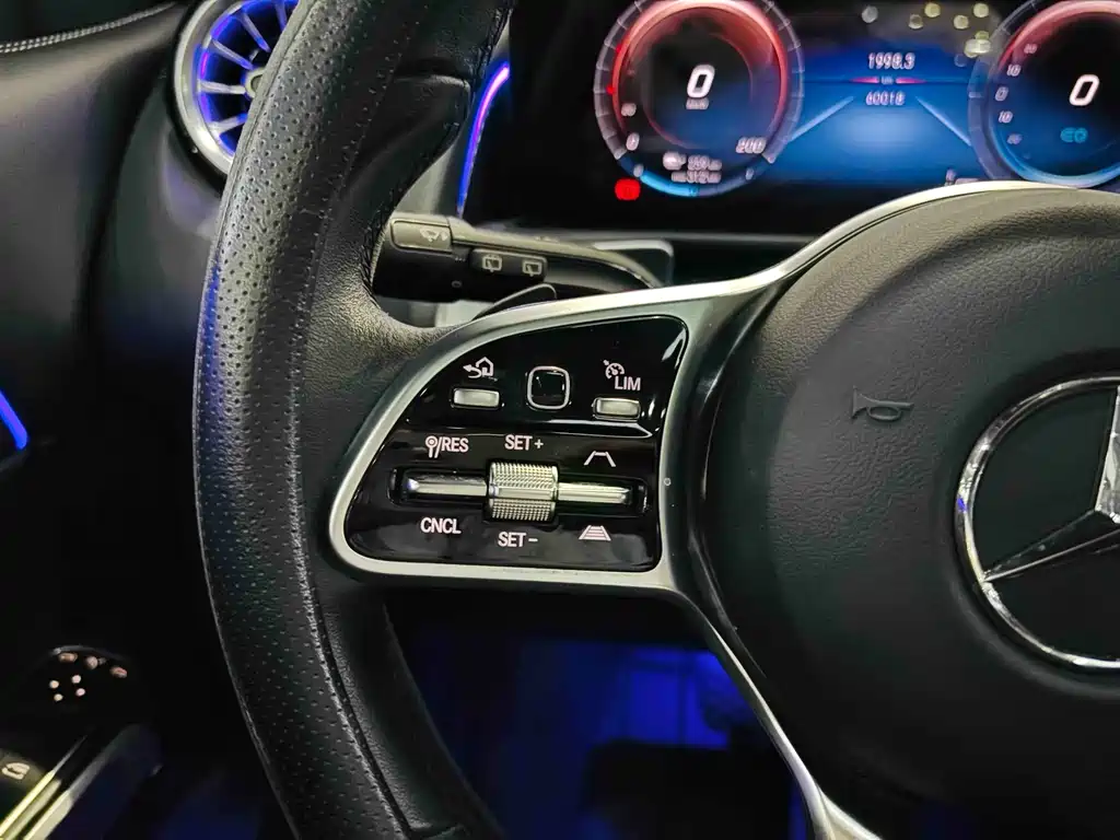 Mercedes-Benz EQB — миниатюра 16