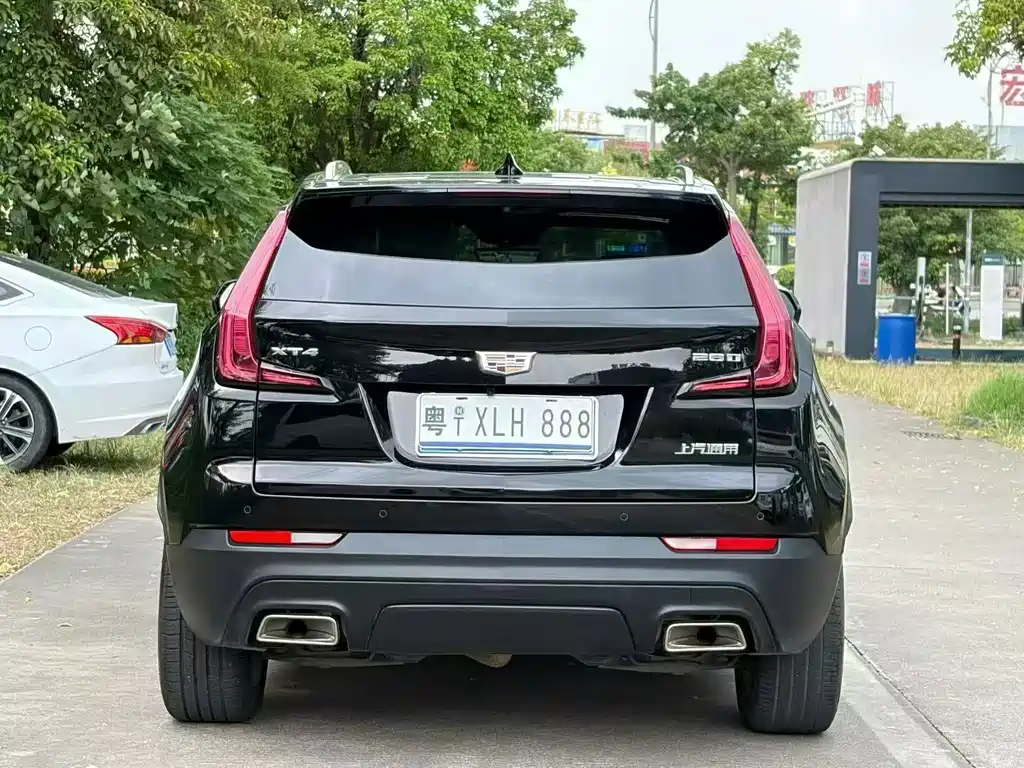 Cadillac XT4 — миниатюра 8