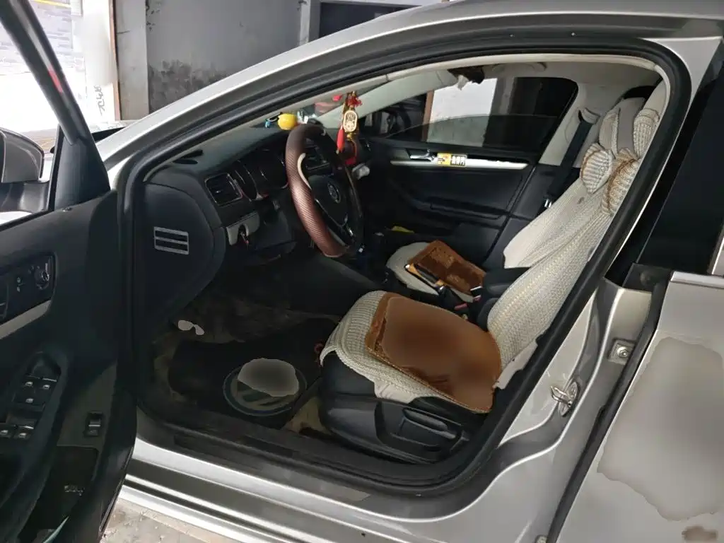 Volkswagen Sagitar — миниатюра 14