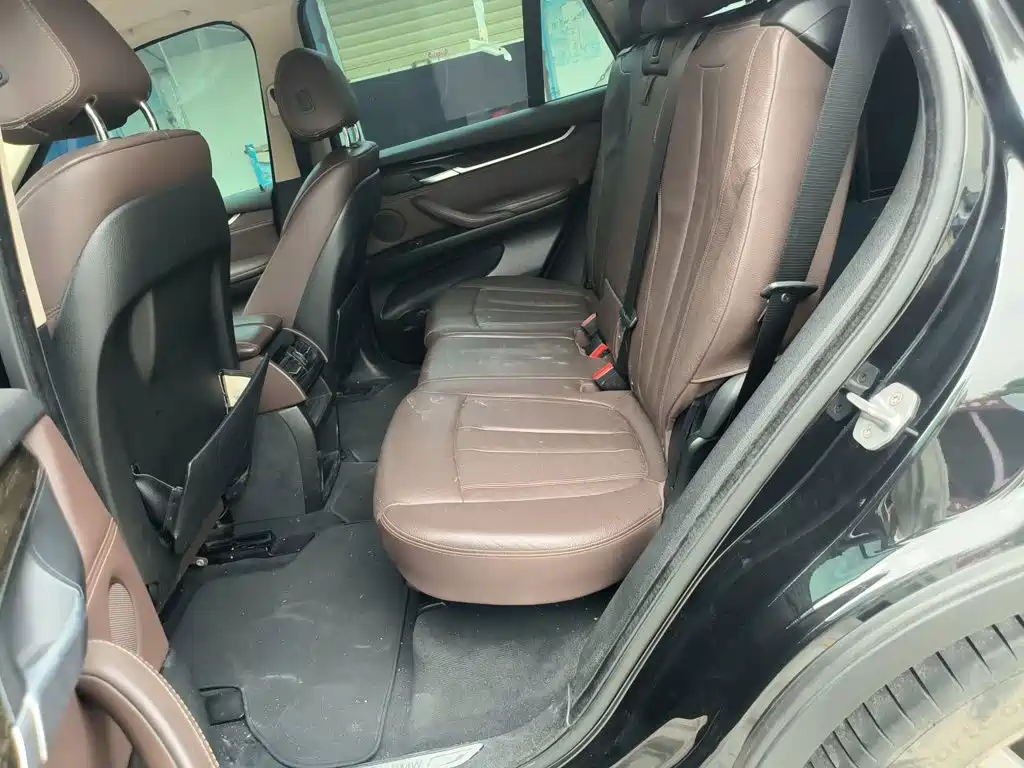 BMW X5 (Import) — миниатюра 13