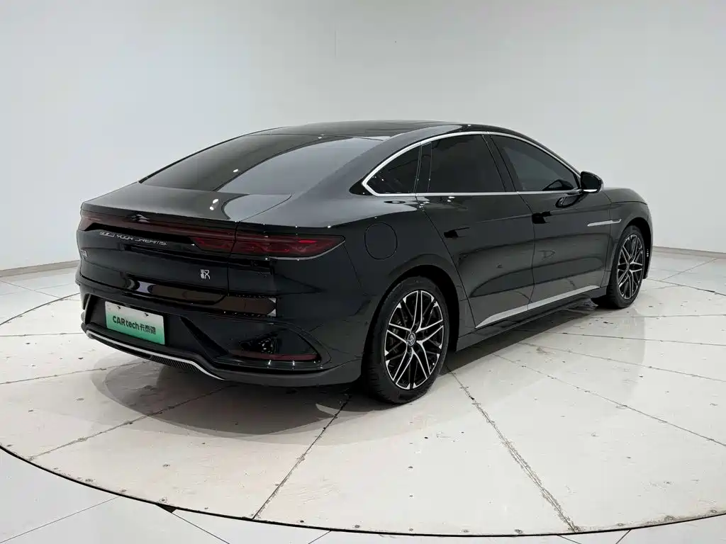 BYD Han — миниатюра 2
