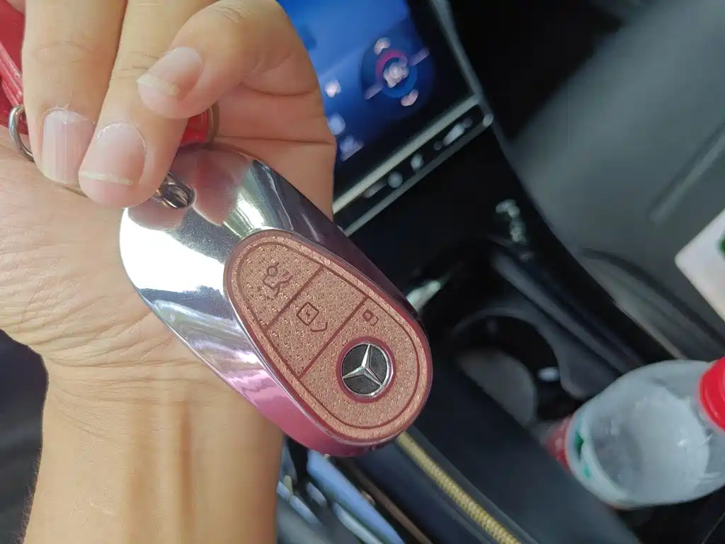 Mercedes-Benz C-Class — миниатюра 12