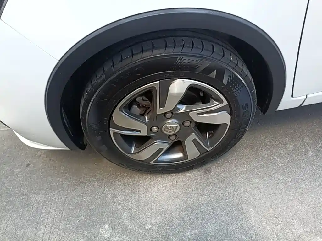 Baojun 310W — миниатюра 23