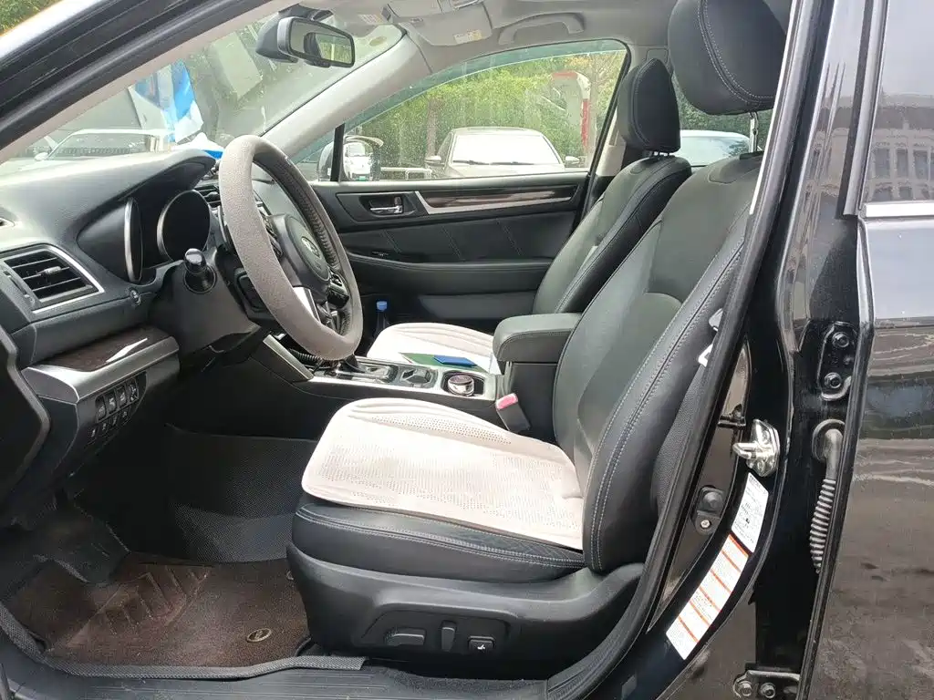 Subaru Outback — миниатюра 11