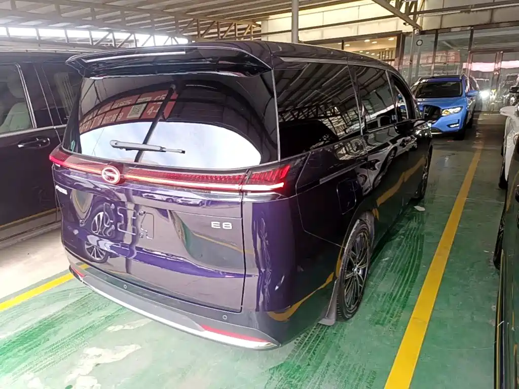GAC Motor Trumpchi E8 PHEV — миниатюра 7